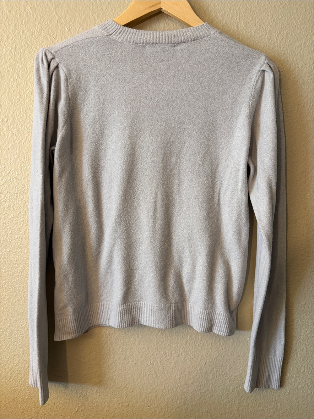 Rachel Zoe Light Gray Minimalist Crewneck Sweater Women’s Medium Soft Knit - Picture 6 of 11